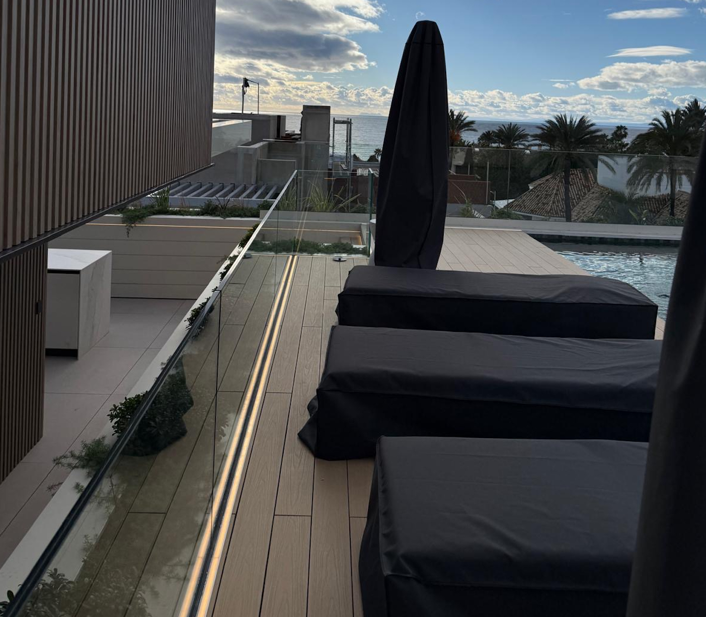 Cerramiento de cristal en vivienda unifamiliar, Costa del Sol