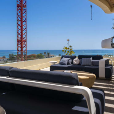 Dunique Apartments — vidrio fabricado e instalado por Gridoma en Marbella